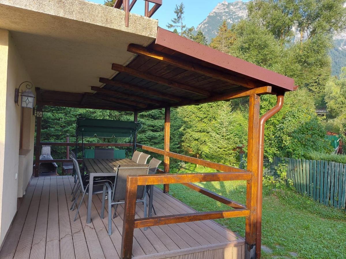 C House Villa Busteni Exterior photo